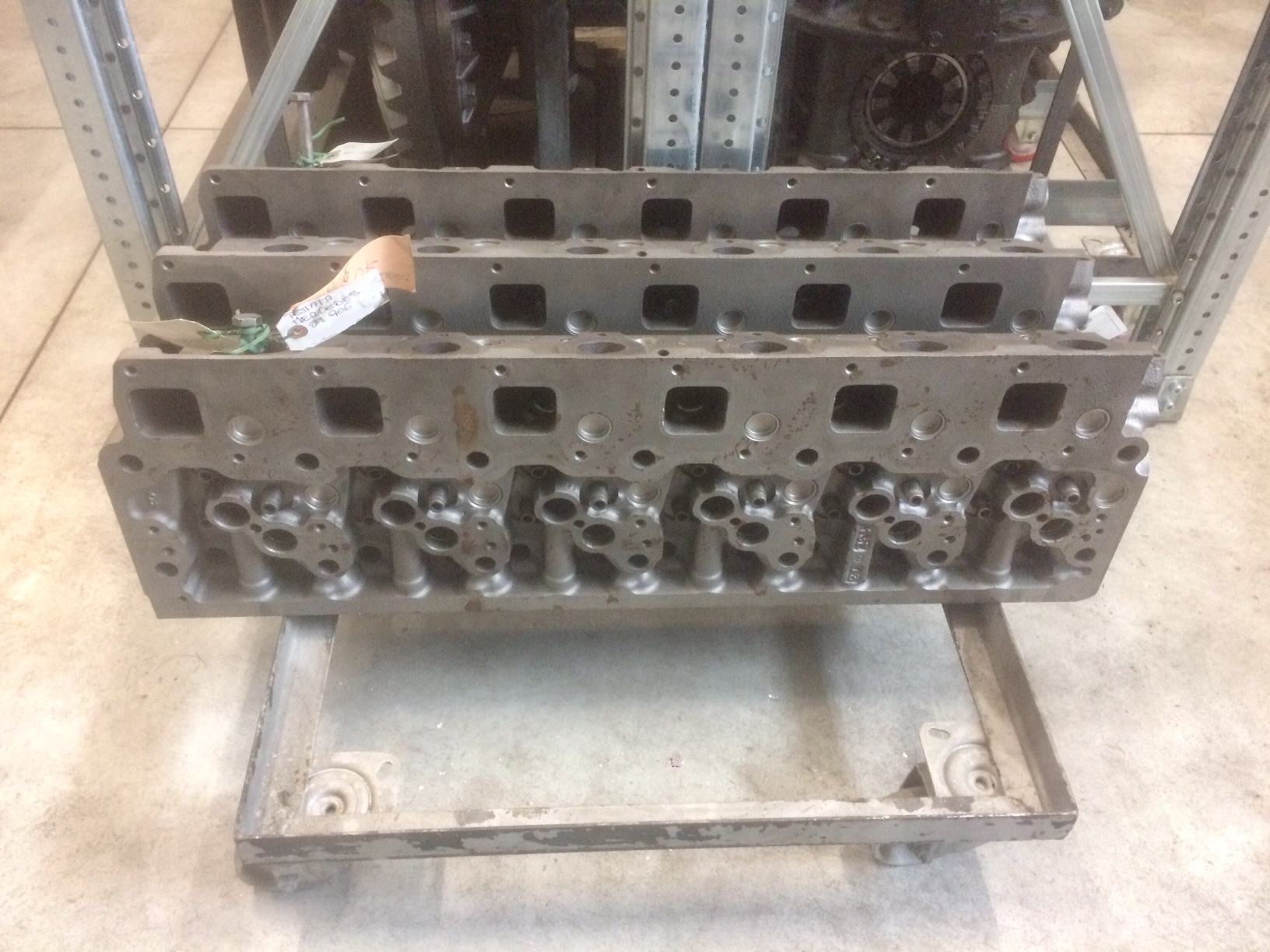 mercedes cylinder head om906