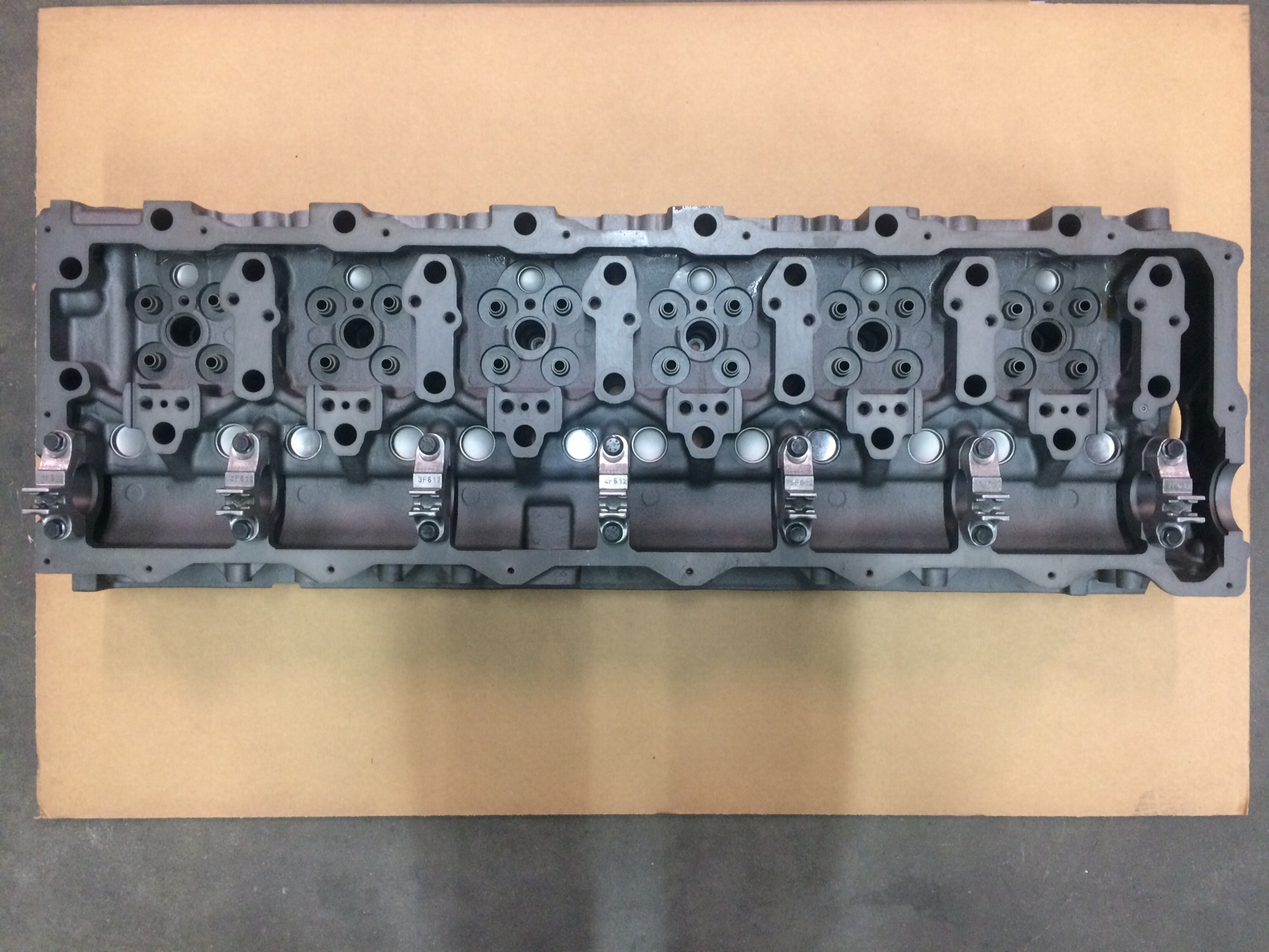 man engine cylinder head d2066 d2676